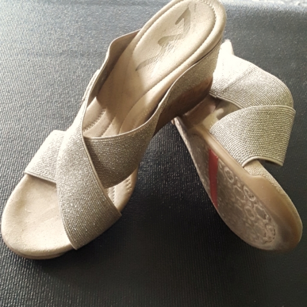 Anne klein wedge sandals